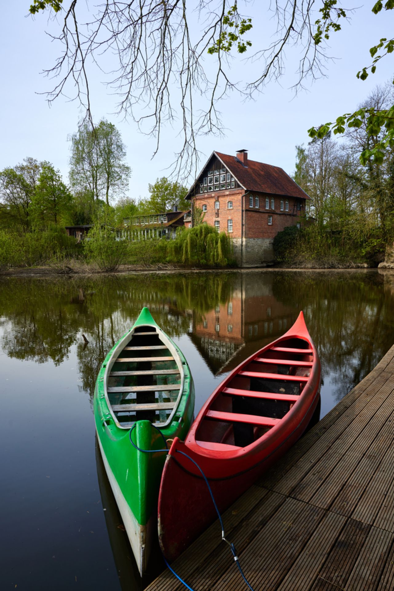 Kano's in het water bij de Pleistermühle in Münsterland