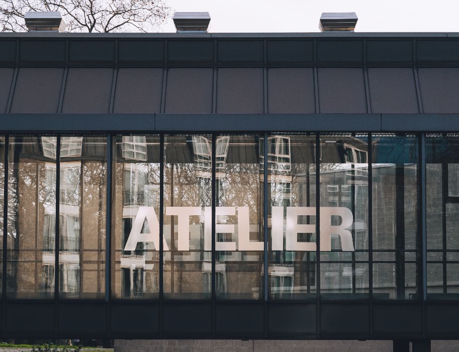 Het Lehmbruck Museum heeft schatten uit de 20e en 21e eeuwse beeldhouwkunst, schilderkunst en grafische kunst voor zijn gasten in petto