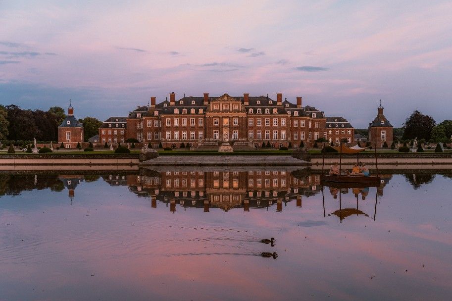 Kasteel Nordkirchen is prachtig om naar te kijken in het avondlicht