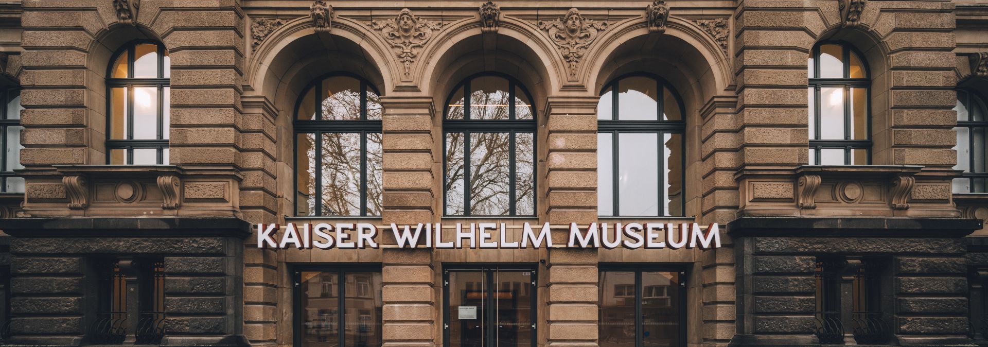 Samen met Haus Lange en Haus Esters is het Kaiser Wilhelm Museum een van de kunstmusea van Krefeld.