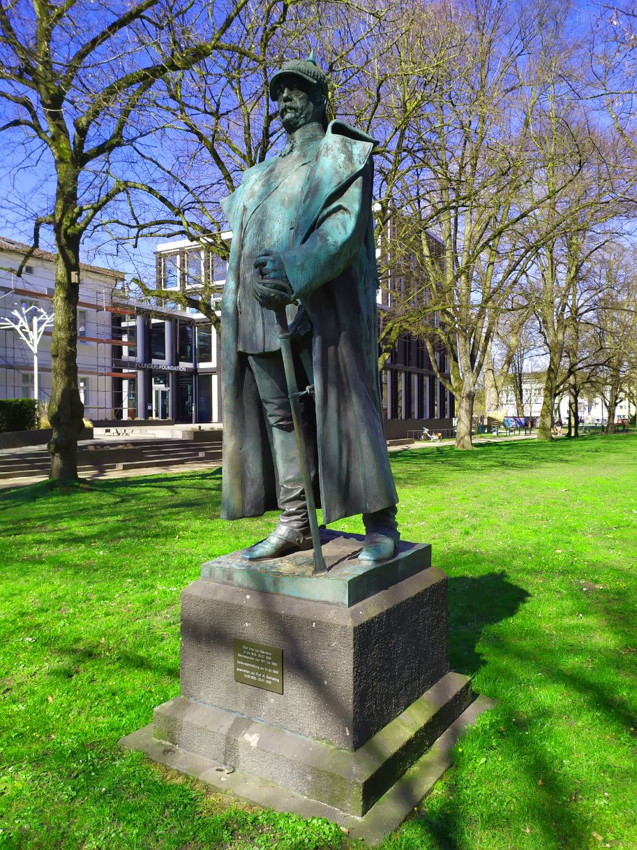 Een andere bezienswaardigheid niet ver van de Kunsthalle is het Otto von Bismarck-monument