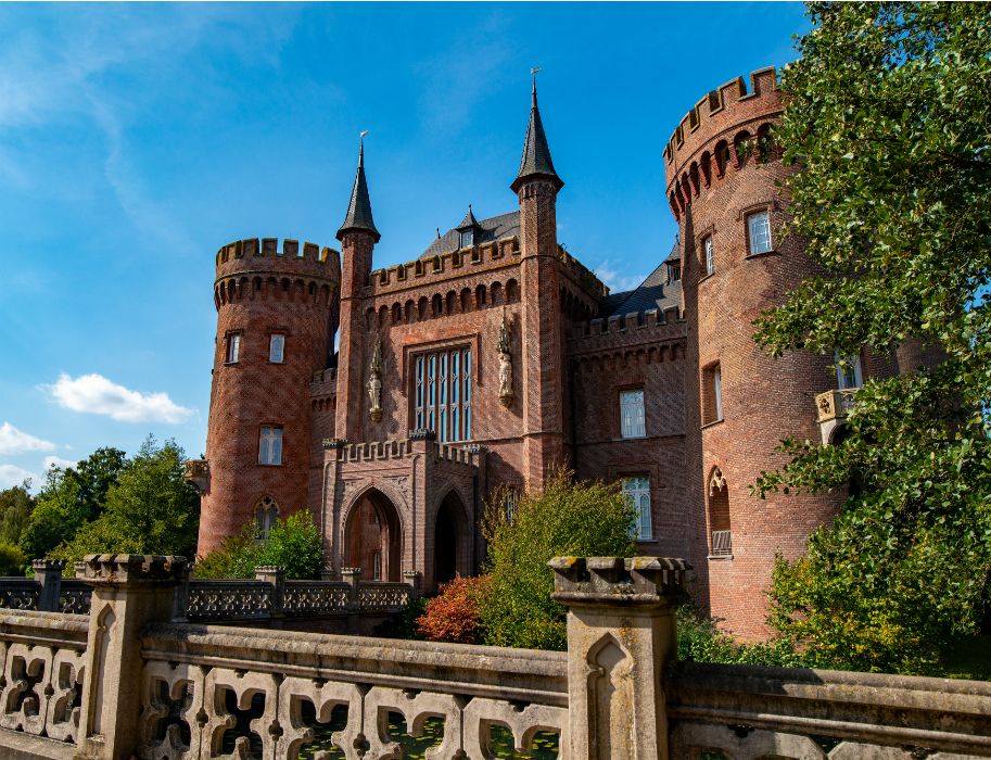 Een van de mooiste kastelen in NRW, Schloss Moyland in Bedburg-Hau