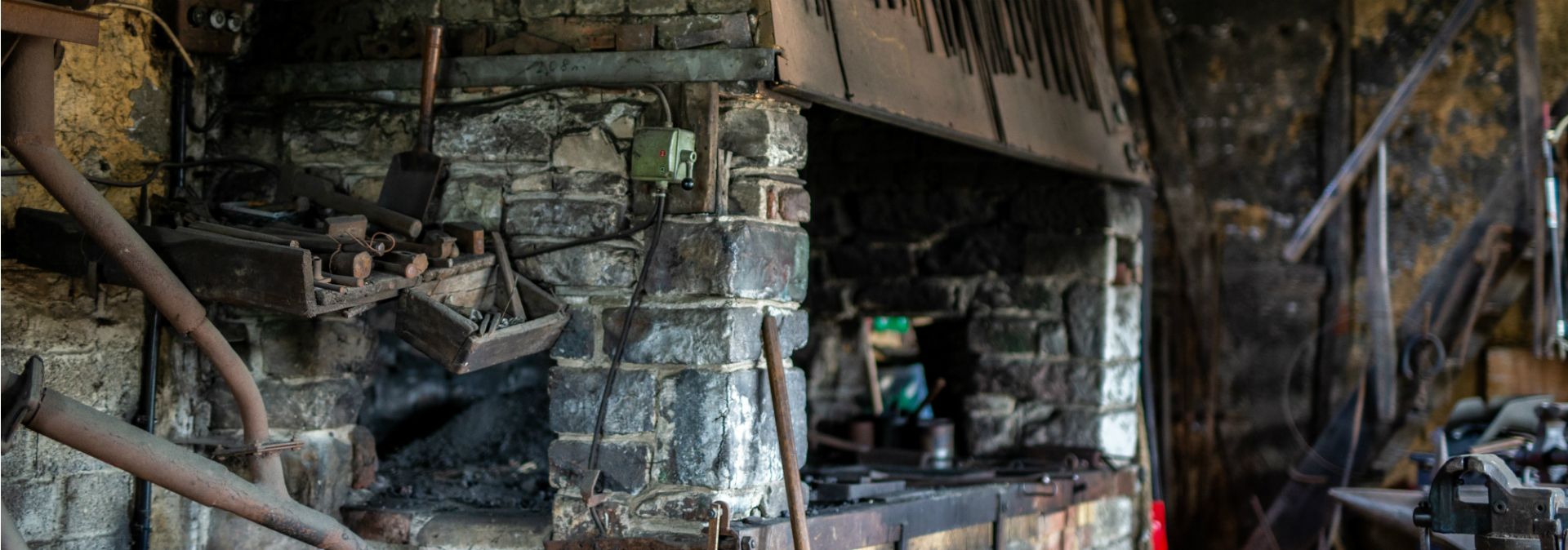 De smederij in het LVR openluchtmuseum in Lindlar in de regio Bergisches Land