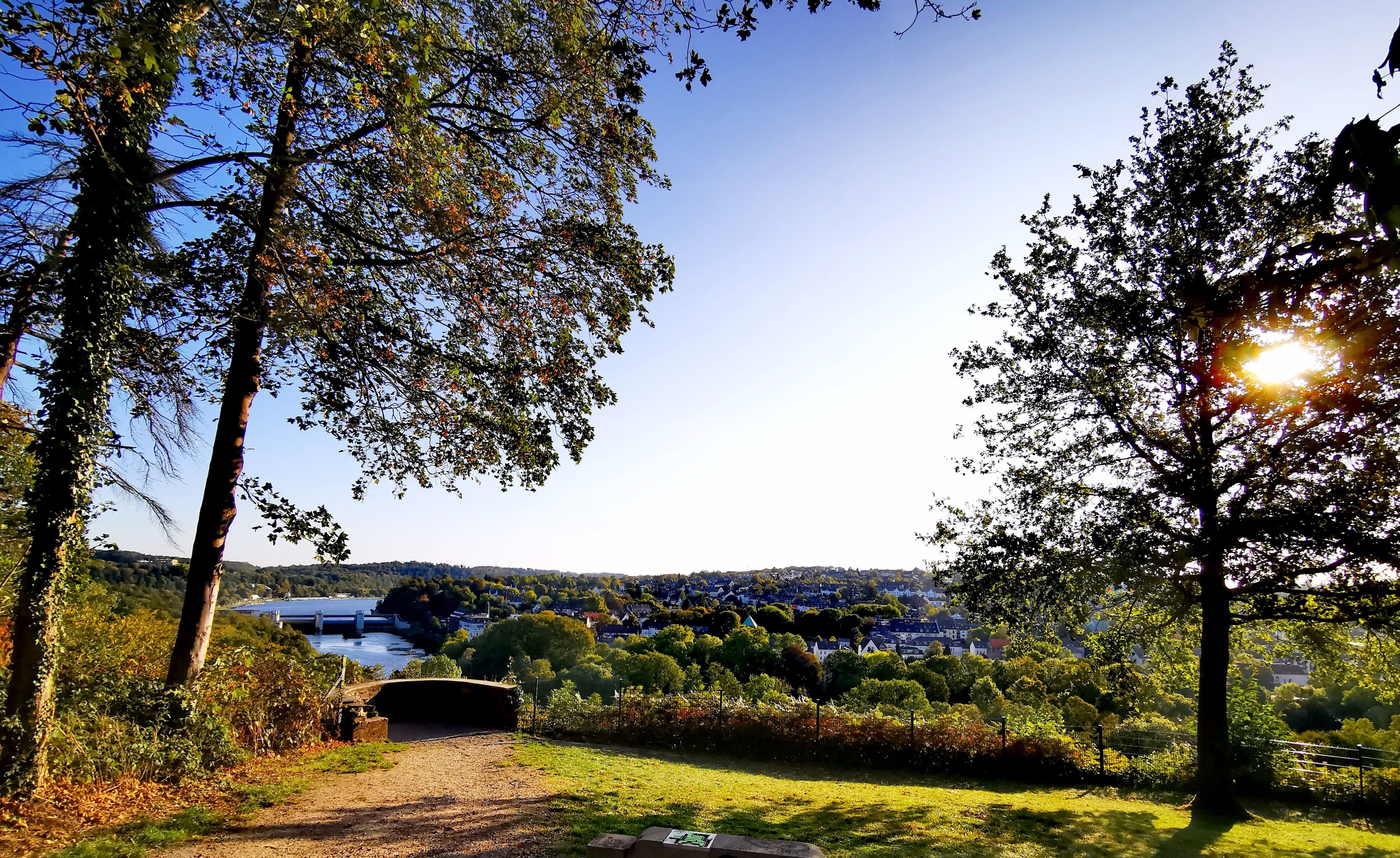 Uitzicht op het Heissiwald op de Baldeneysteig