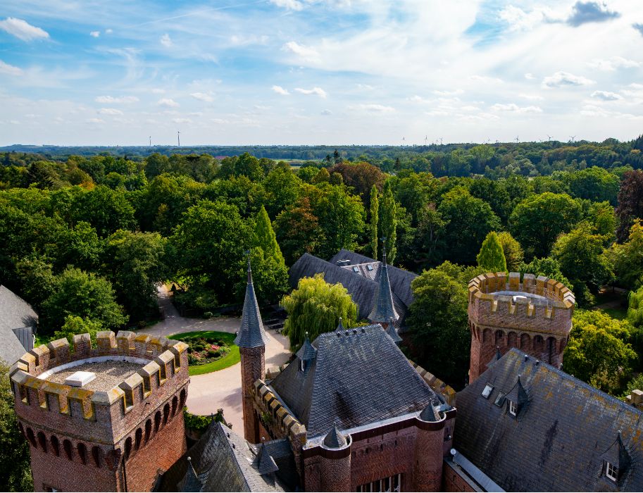 Luchtfoto van Museum Schloss Moyland