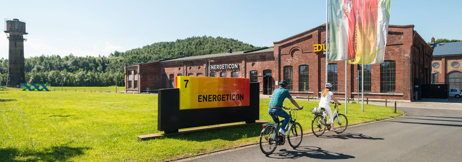 Het Energeticon Museum, dat in september 2014 werd geopend, is gewijd aan zowel fossiele brandstoffen als hernieuwbare energiebronnen.