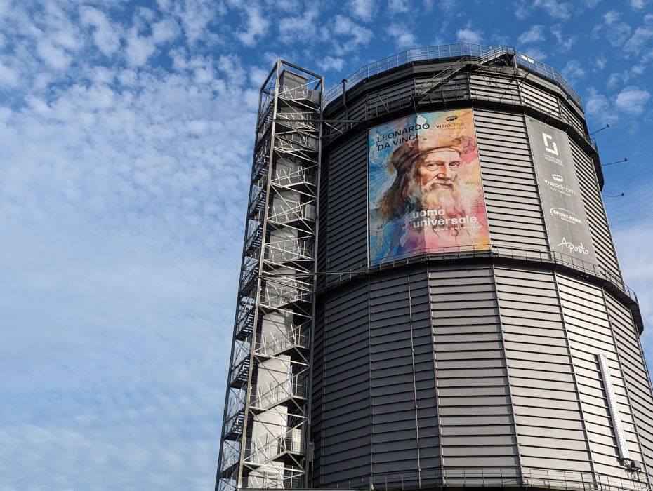 De Gaskessel Wuppertal is al van ver te zien. Een poster toont de huidige speciale tentoonstelling