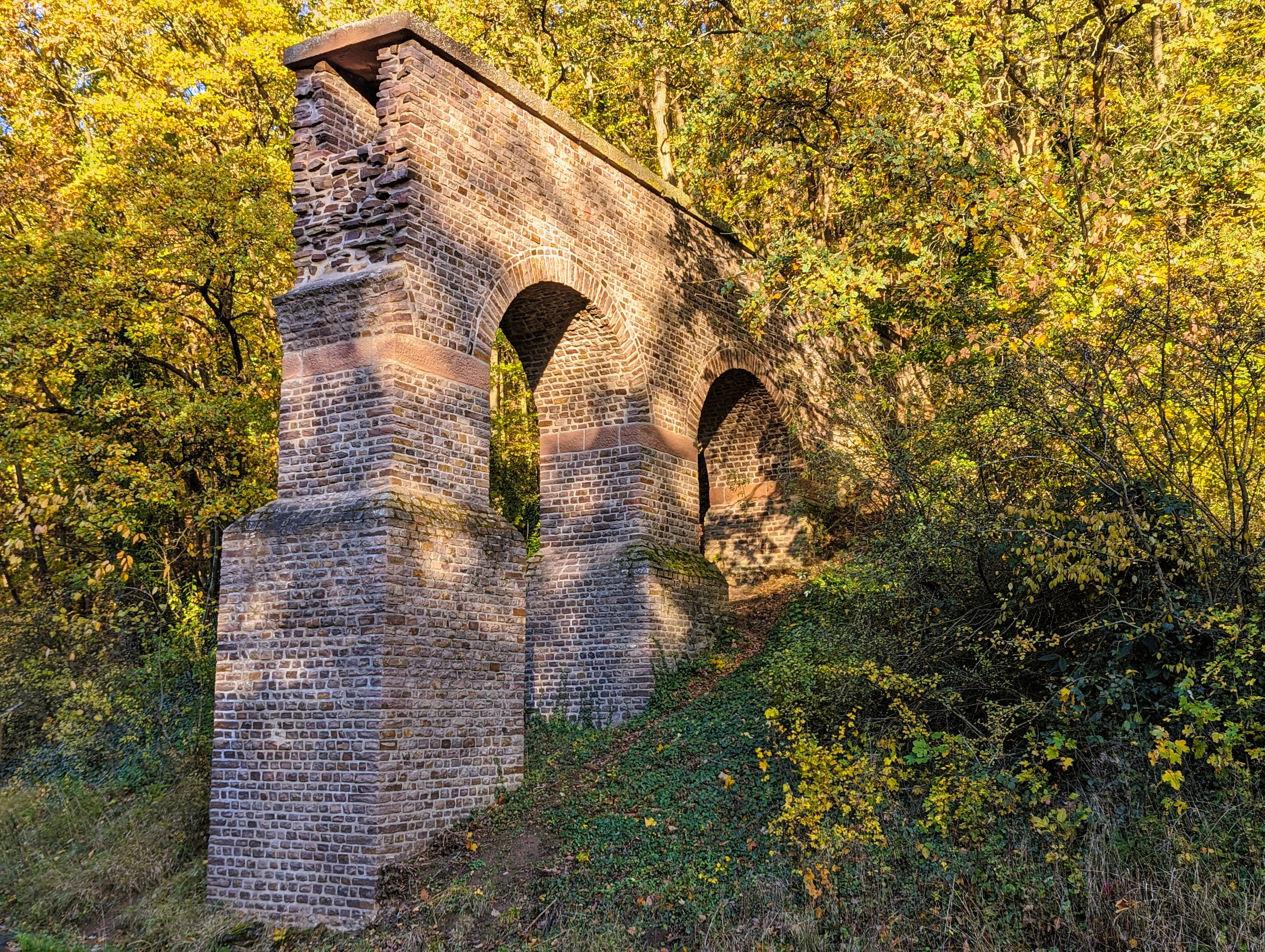 Aquaduct van het voormalige Romeinse kanaal bij Mechernich-Vussem