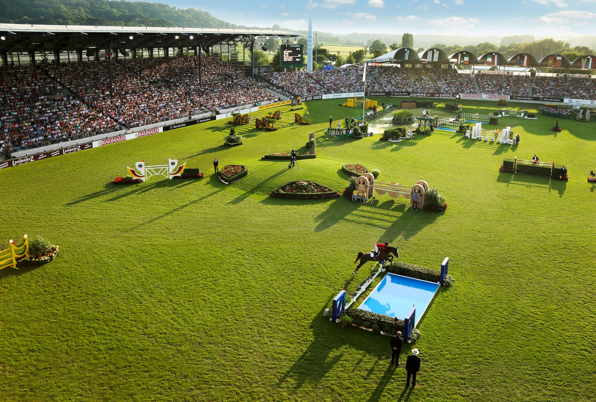 Het hoofdstadion van het CHIO Aken biedt plaats aan 40.000 gasten. Hier vinden de spring- en eventingdisciplines plaats.