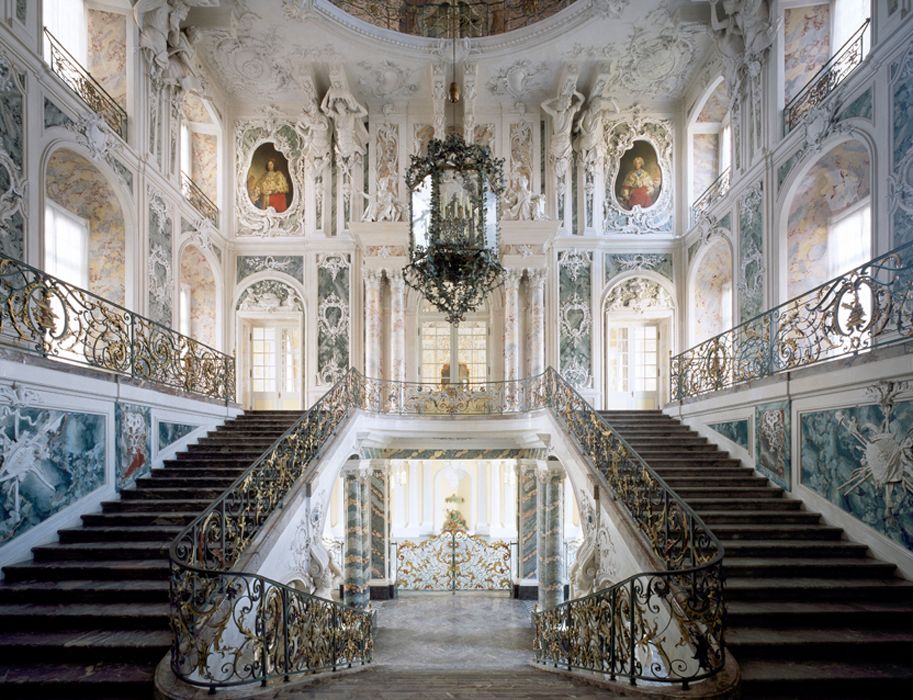 Het interieur van kasteel Augustusburg laat bezoekers de pracht en praal van voorbije eeuwen beleven