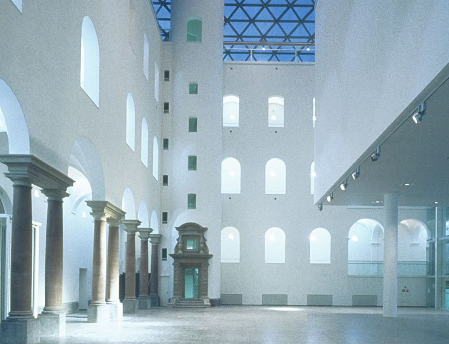 De K21 in het Ständehaus werd in 2002 geopend als locatie voor moderne kunst.