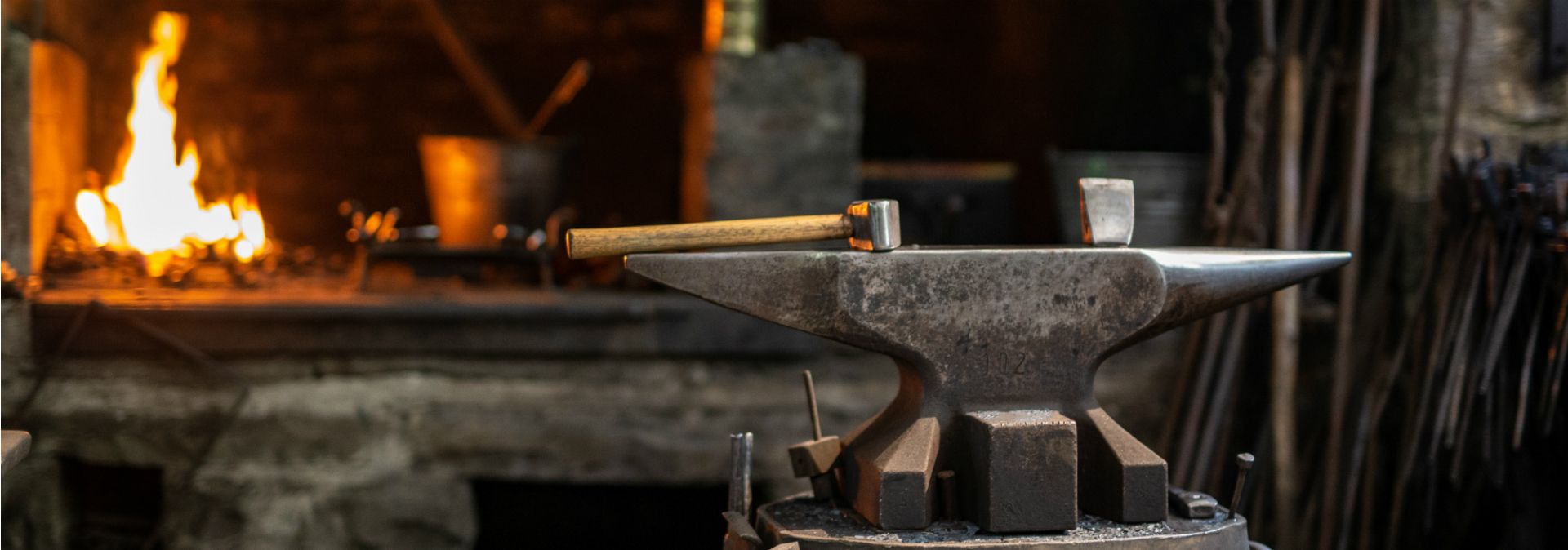 Er wordt dagelijks gewerkt in een aantal werkplaatsen in het Hagenmuseum